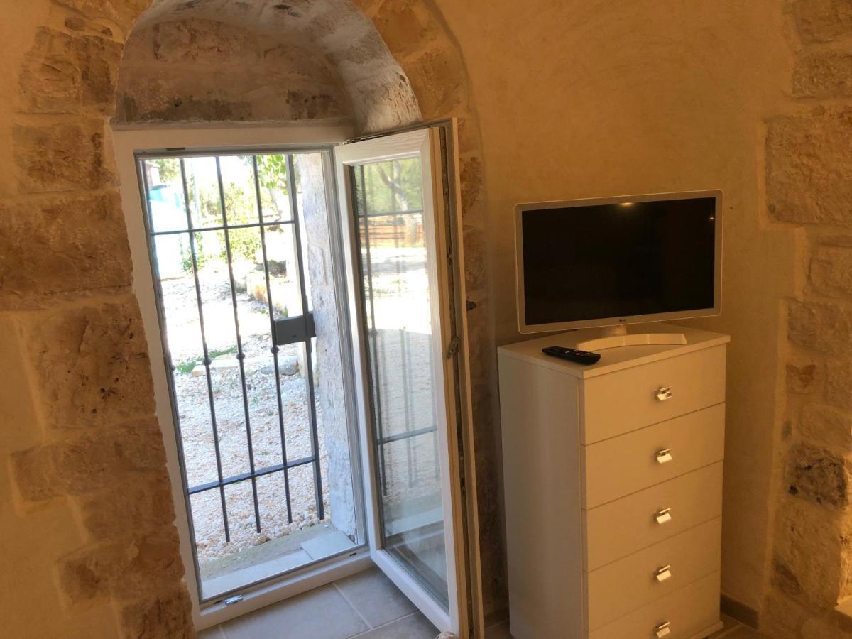 Trullo Dell' Edera Con Piscina Privata Lejlighed Alberobello Eksteriør billede